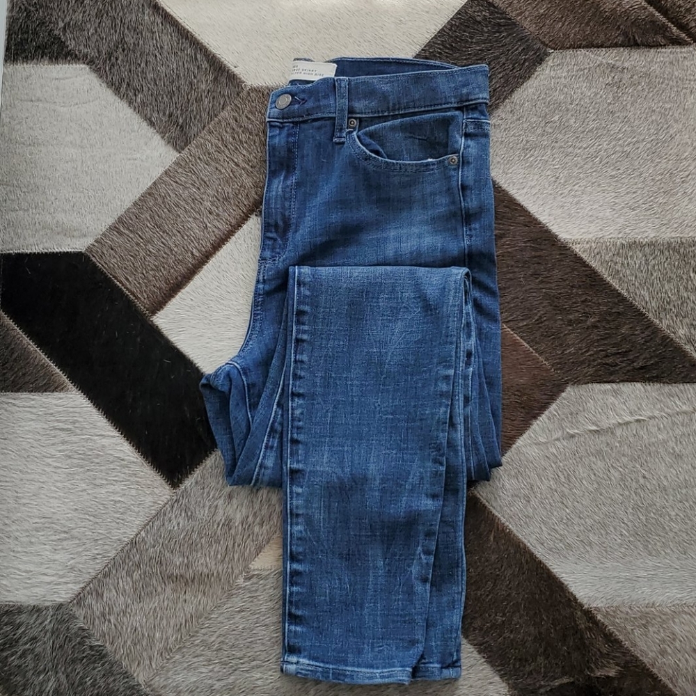 GAP True Skinny Super High Rise Jeans 30s